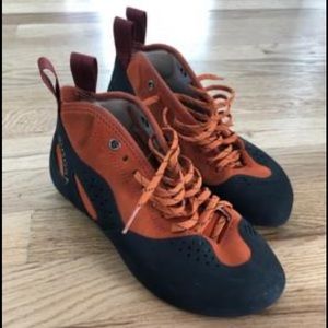 Brand New Women’s size 6.5 Butora High Top Rock Climbing Shoes